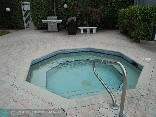 4 of 18 - 5321 Ne 24th Ter 512a, Fort Lauderdale, FL