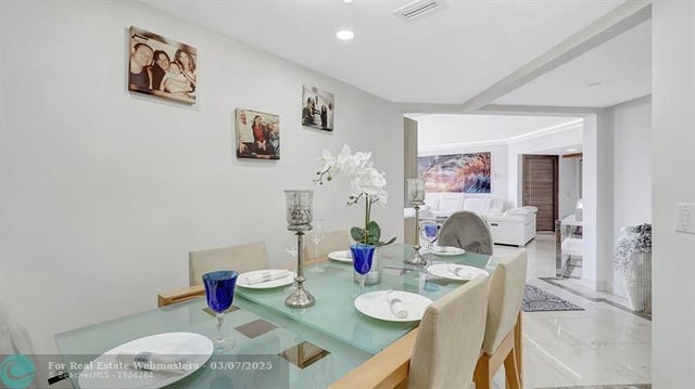 5 of 65 - 21205 Yacht Club Drive 3105, Aventura, FL