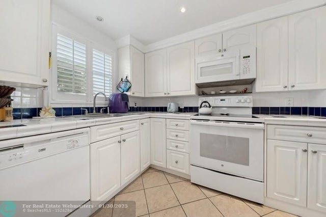 3 of 48 - 2030 Harwood D 2030, Deerfield Beach, FL