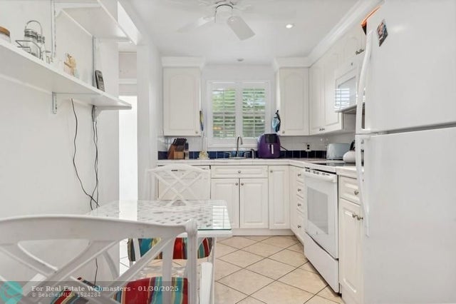 4 of 48 - 2030 Harwood D 2030, Deerfield Beach, FL