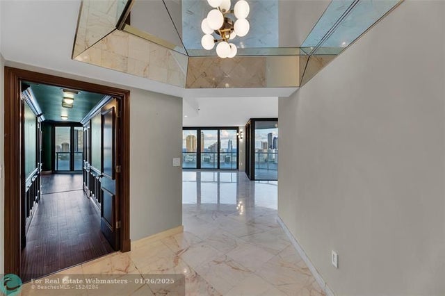3 of 55 - 4000 Island Blvd 2607, Aventura, FL