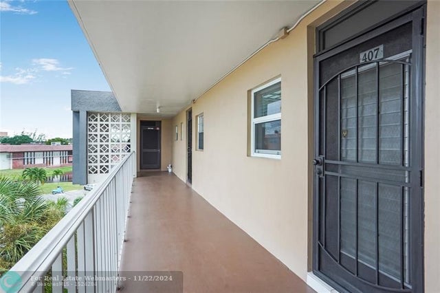 2 of 24 - 3051 Nw 46th Ave 407, Lauderdale Lakes, FL