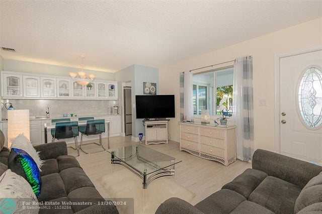 3 of 25 - 2100 Ne 38th St 236, Lighthouse Point, FL