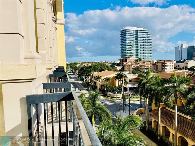 3 of 36 - 801 S Olive Ave 409, West Palm Beach, FL