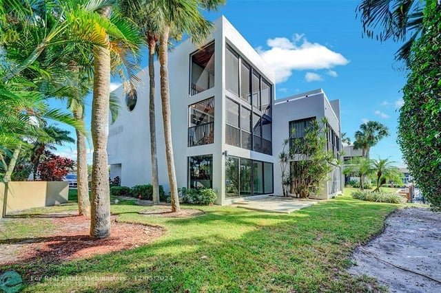 1 of 35 - 1100 Se 5th Ct 1, Pompano Beach, FL