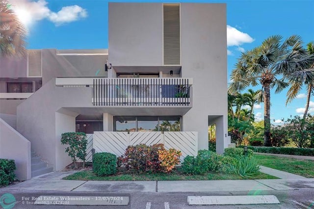4 of 35 - 1100 Se 5th Ct 1, Pompano Beach, FL