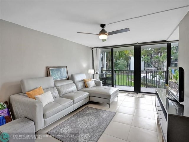 5 of 28 - 1301 River Reach Dr 201, Fort Lauderdale, FL