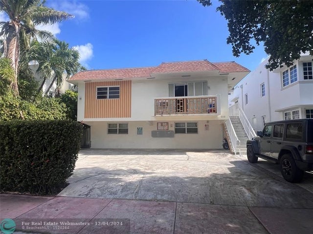 1 of 11 - 919 Michigan Ave 3, Miami Beach, FL