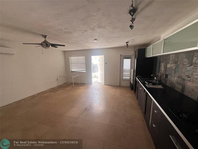 3 of 11 - 919 Michigan Ave 3, Miami Beach, FL