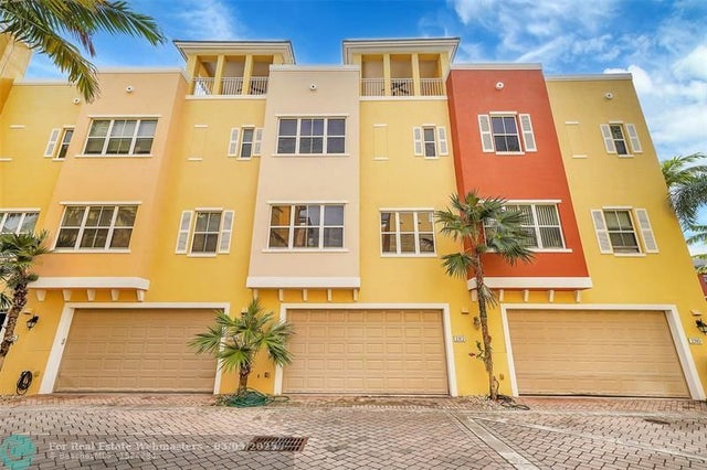 1 of 62 - 2312 Vintage Dr 2312, Lighthouse Point, FL