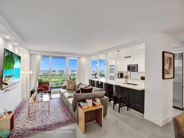 5 of 53 - 19707 Turnberry Way 27l, Miami, FL