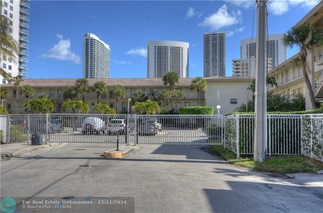 2 of 34 - 2600 Diana 114, Hallandale, FL