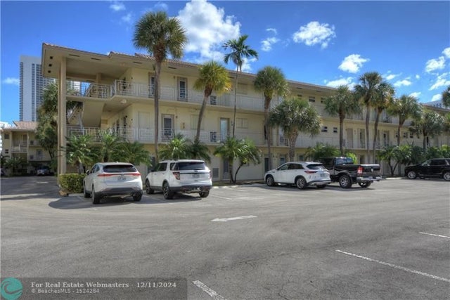 4 of 34 - 2600 Diana 114, Hallandale, FL