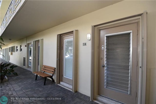 5 of 34 - 2600 Diana 114, Hallandale, FL