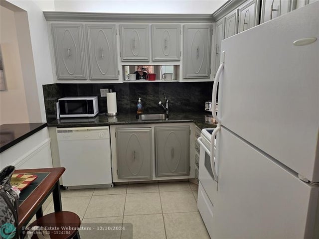 2 of 16 - 375 Sw 56th Ave 215, Margate, FL