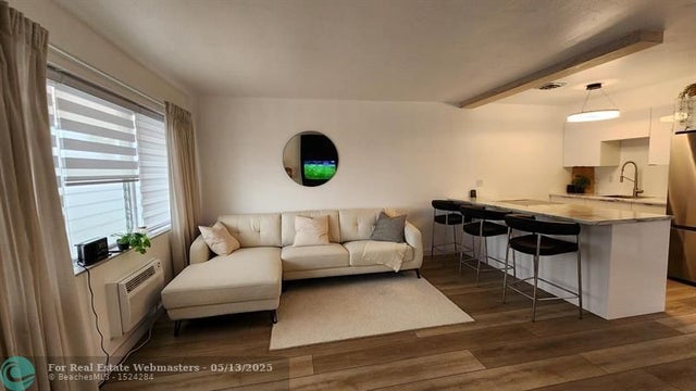 5 of 33 - 1015 Sw 11th Ave 14k, Hallandale, FL