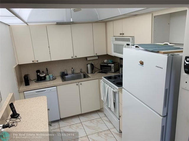 5 of 24 - 485 Grantham F 485, Deerfield Beach, FL