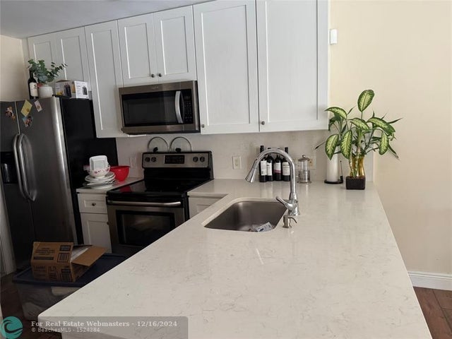 4 of 14 - 2082 Tarpon Lake Way, West Palm Beach, FL