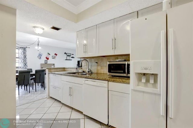 4 of 31 - 5570 Nw 44th St 518a, Fort Lauderdale, FL