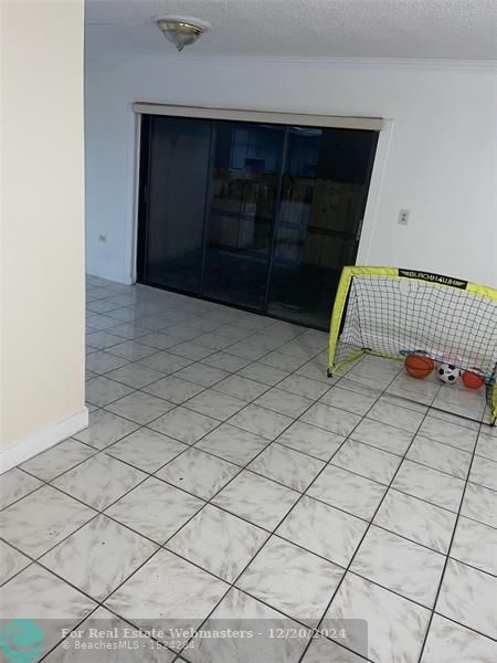 1 of 7 - N/A, Hollywood, FL