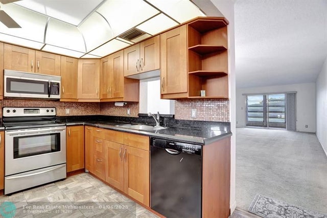 2 of 52 - 4301 Martinique Cir C3, Coconut Creek, FL