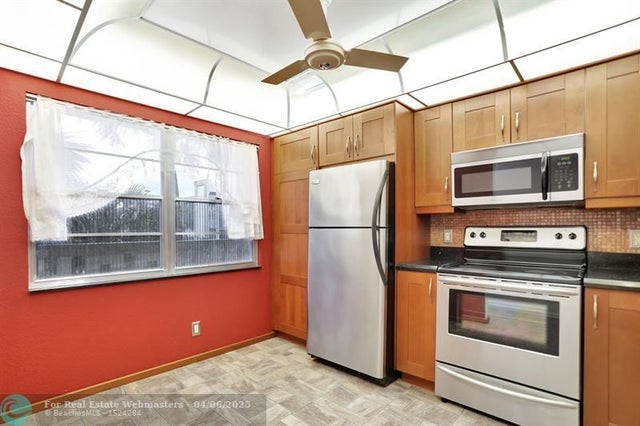 4 of 52 - 4301 Martinique Cir C3, Coconut Creek, FL