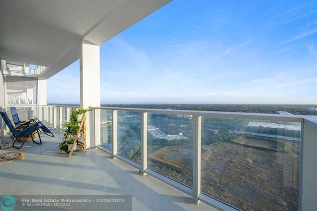 2 of 40 - 2000 Metropica Way 2407, Sunrise, FL