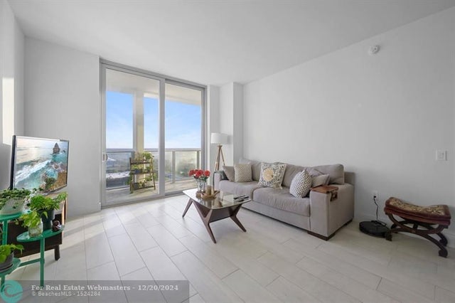 4 of 40 - 2000 Metropica Way 2407, Sunrise, FL