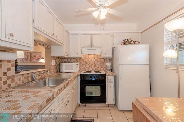 5 of 44 - 4411 Nw 16th St 305, Lauderhill, FL