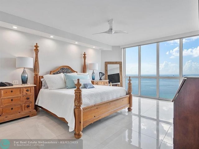 4 of 35 - 3100 N Ocean Blvd 2508, Fort Lauderdale, FL