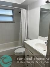 5 of 11 - 419 S Crescent Dr 1, Hollywood, FL