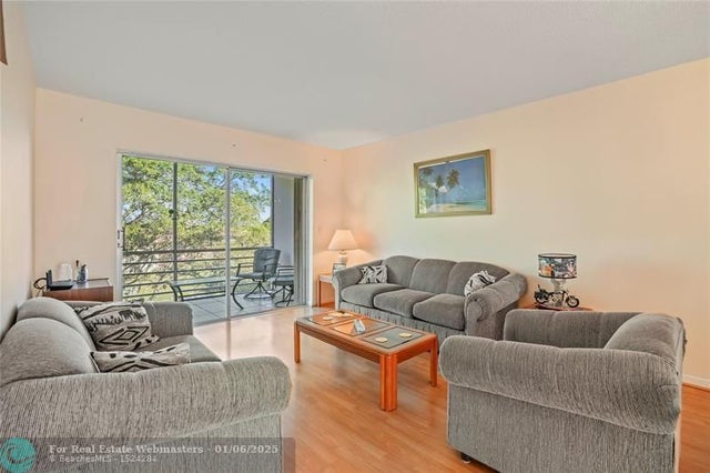 3 of 43 - 3001 Nw 46th Ave 404, Lauderdale Lakes, FL