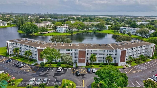3 of 44 - 3107 Cambridge E 3107, Deerfield Beach, FL