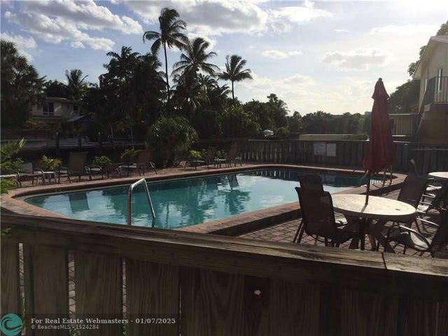 1 of 19 - 1812 E Oakland Park Blvd 36, Fort Lauderdale, FL