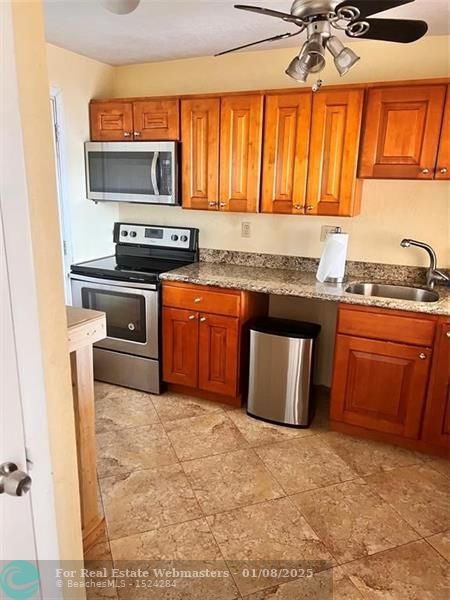 5 of 12 - 1000 Ne 191st St 25, Miami, FL