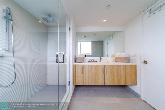 3 of 8 - 1100 100th St 802, Bay Harbor Islands, FL