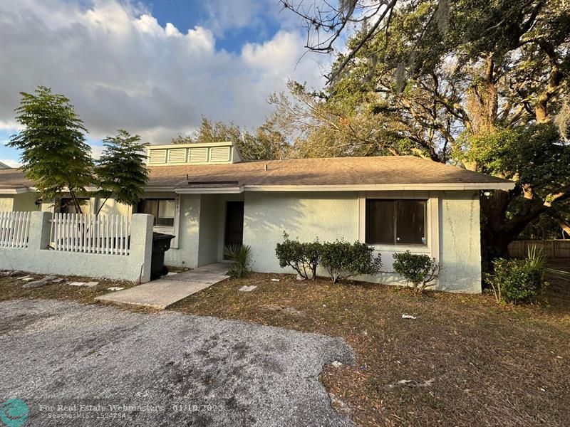 4639 N Pine Hills 108, Orlando