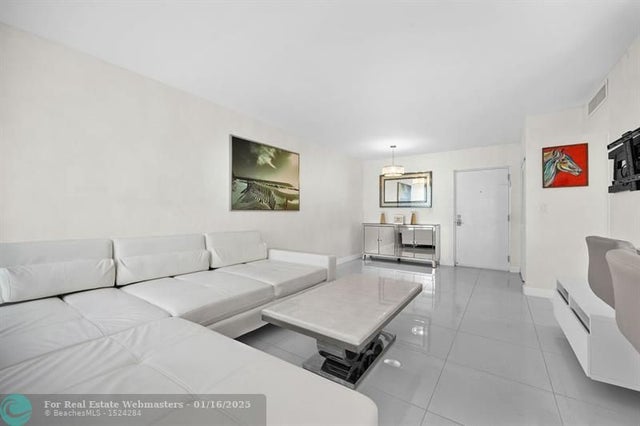 5 of 36 - 17620 Atlantic Blvd 302, Sunny Isles Beach, FL