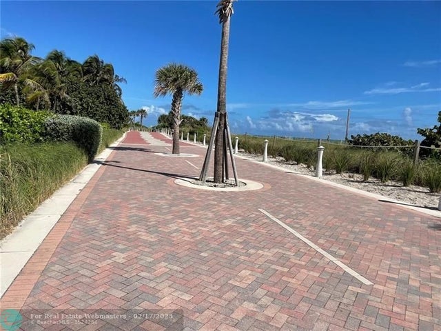 4 of 18 - 5005 Collins Ave 1210, Miami Beach, FL