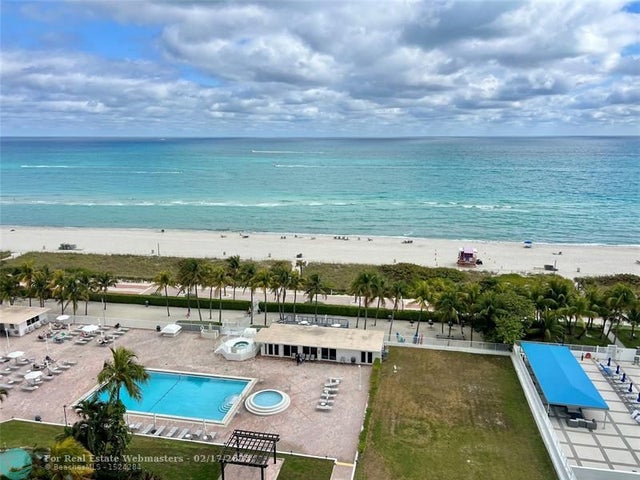 5 of 18 - 5005 Collins Ave 1210, Miami Beach, FL