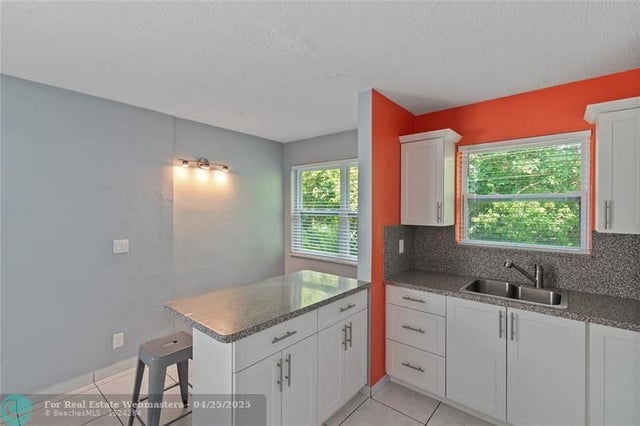 5 of 21 - 1301 N 12th Ct 4b, Hollywood, FL