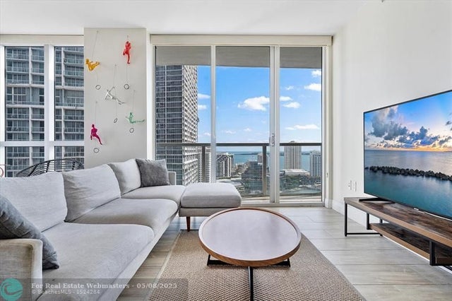 4 of 63 - 500 Brickell Ave 2501, Miami, FL