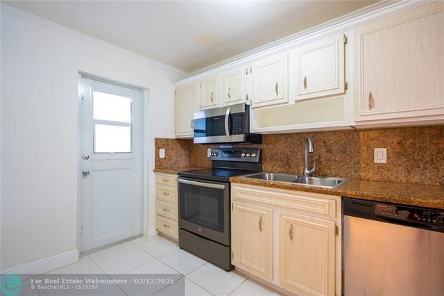 5 of 18 - 4500 N Federal Hwy 344e, Lighthouse Point, FL