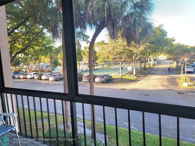 2 of 27 - 8220 Sw 24th St 4215, North Lauderdale, FL