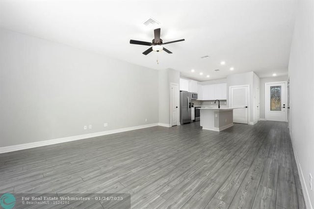 5 of 12 - 5405 Gladness Ct, Fort Pierce, FL