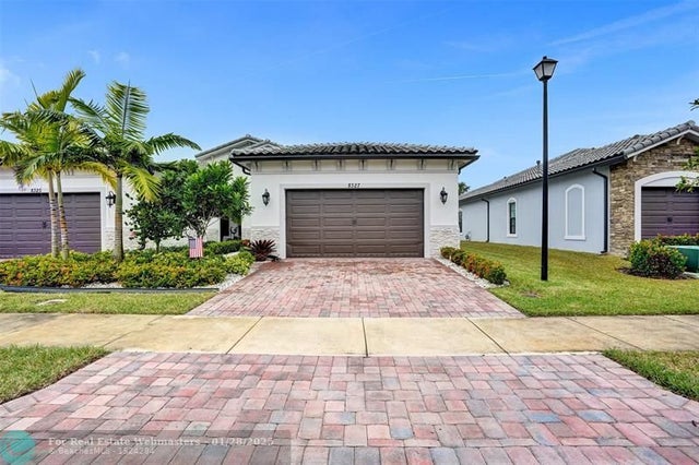 1 of 39 - 8327 W Blue Spring Dr 8327, Parkland, FL