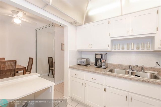 4 of 36 - 3071 Nw 47th Ter 317, Lauderdale Lakes, FL