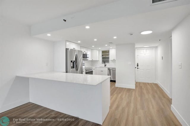 2 of 37 - 3300 W Rolling Hills Cir 701, Davie, FL