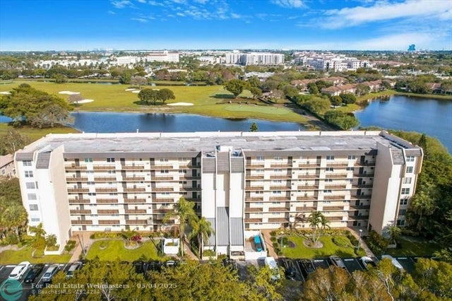 4 of 37 - 3300 W Rolling Hills Cir 701, Davie, FL