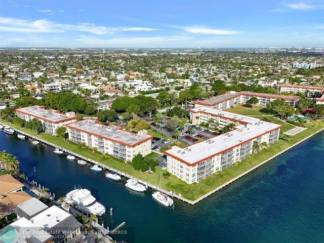 3 of 59 - 3050 Ne 48th Ct 401, Lighthouse Point, FL